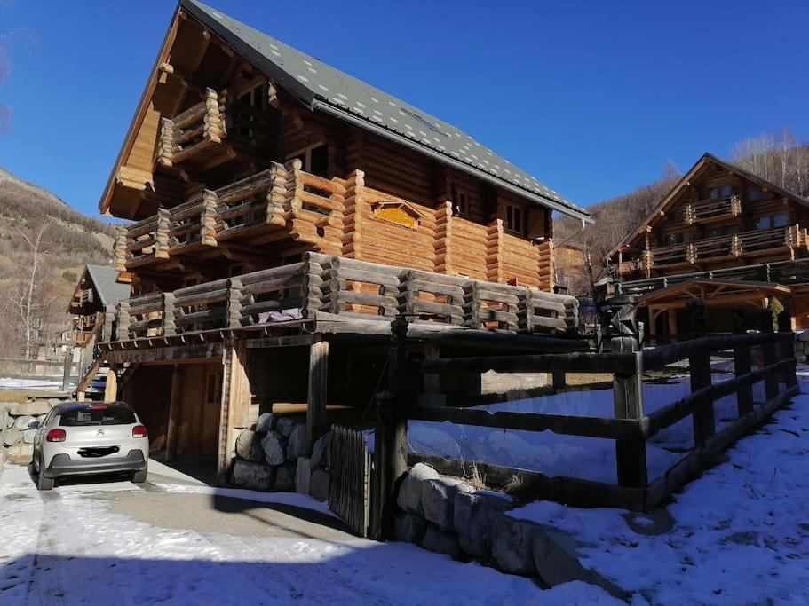 Chalet Les Pins Blancs Allos Exterior photo