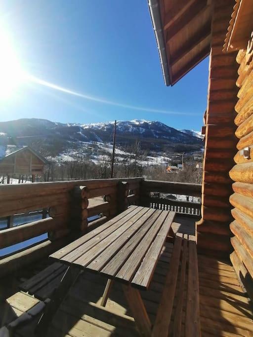 Chalet Les Pins Blancs Allos Exterior photo